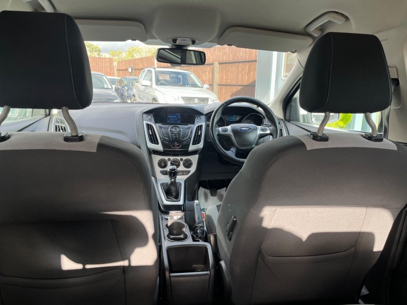 FORD FOCUS