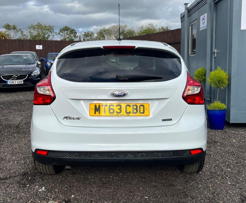 FORD FOCUS