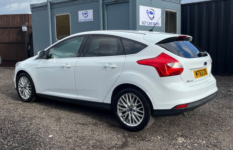 FORD FOCUS