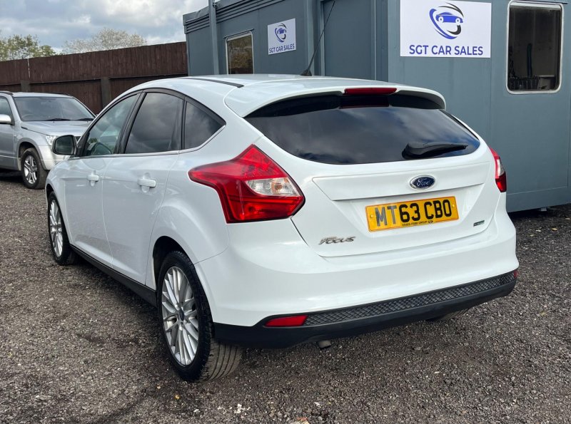 FORD FOCUS
