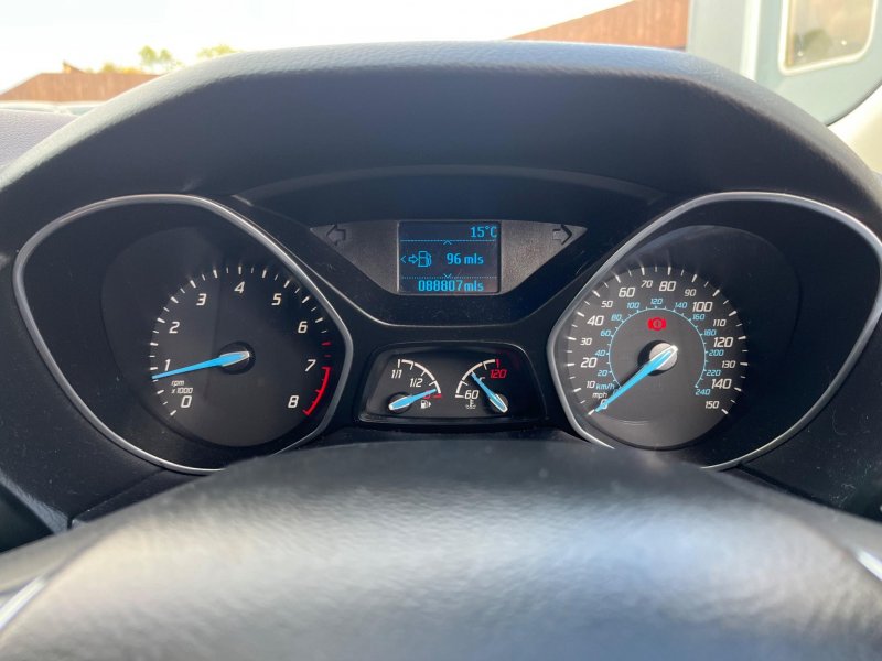 FORD FOCUS