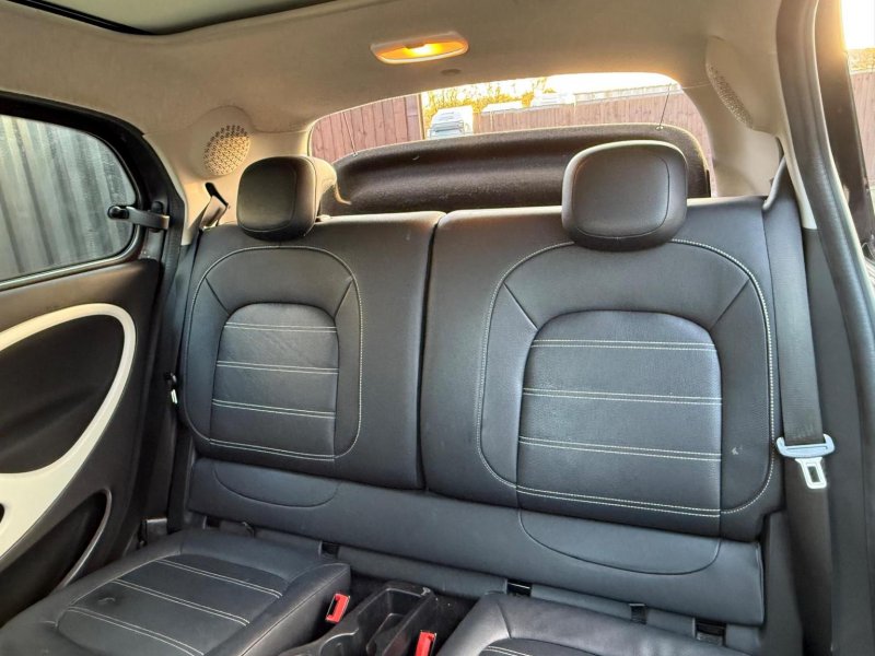 SMART FORFOUR