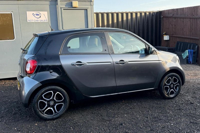 SMART FORFOUR