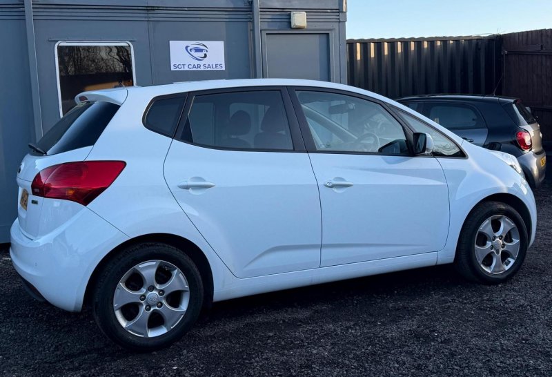 KIA VENGA