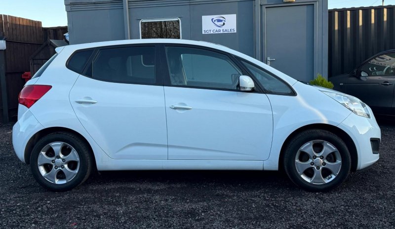 KIA VENGA
