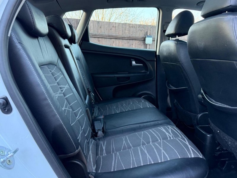 KIA VENGA