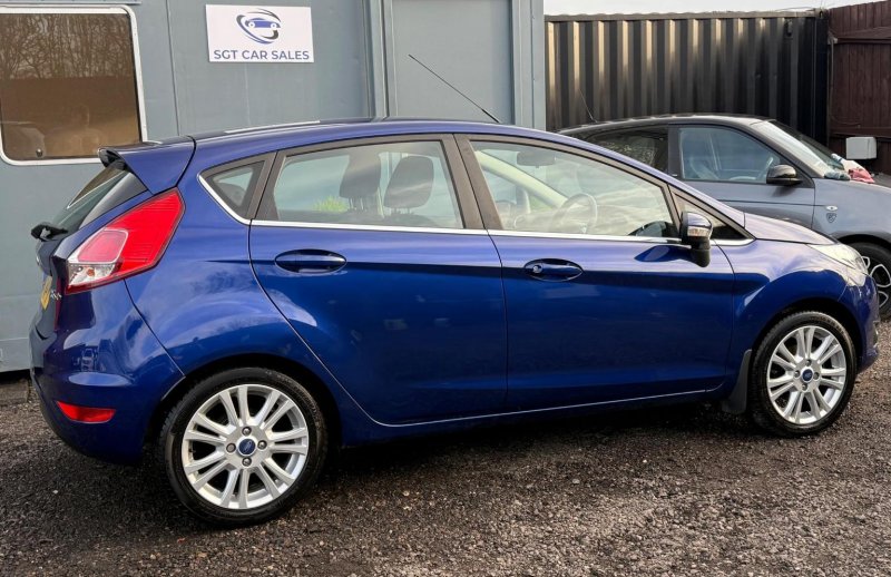 FORD FIESTA