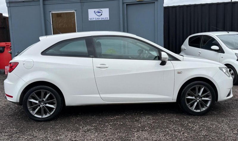 SEAT IBIZA