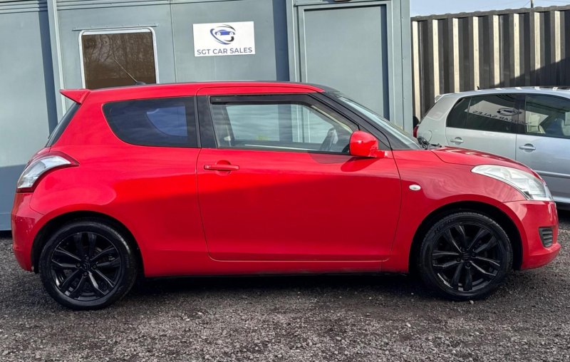SUZUKI SWIFT