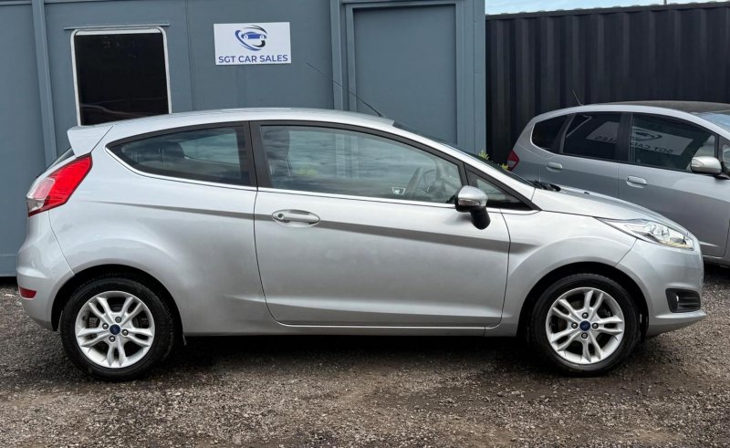 FORD FIESTA
