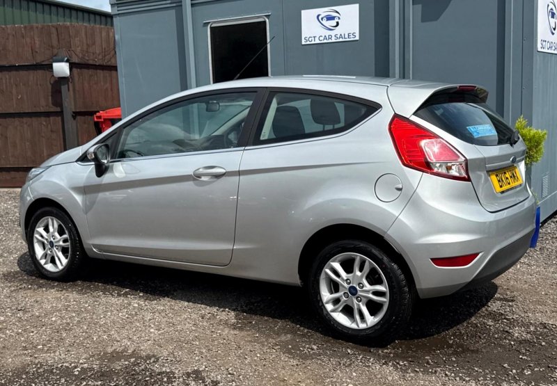 FORD FIESTA