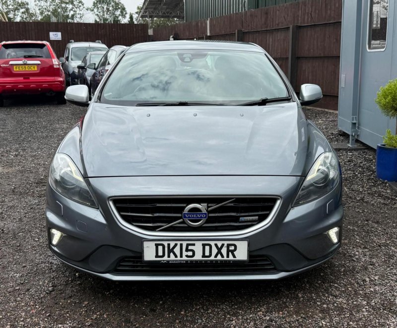 View VOLVO V40 2.0 D4 R-Design Euro 6 (s/s) 5dr