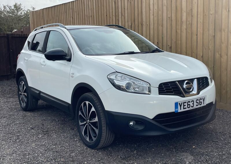 View NISSAN QASHQAI 1.6 dCi 360 2WD Euro 5 (s/s) 5dr